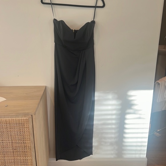 Shona Joy Dresses & Skirts - NWT Shona joy charcoal grey strapless midi dress